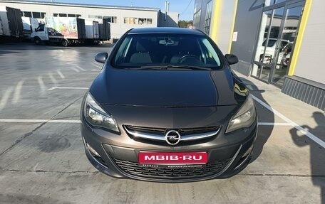 Opel Astra J, 2013 год, 770 000 рублей, 1 фотография