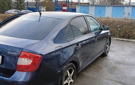 Skoda Rapid I, 2014 год, 700 000 рублей, 2 фотография