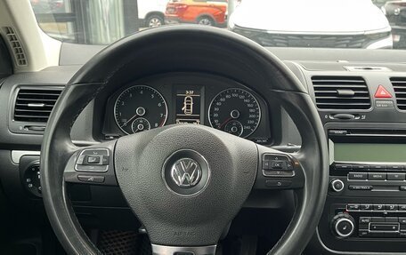 Volkswagen Jetta VI, 2010 год, 840 000 рублей, 8 фотография