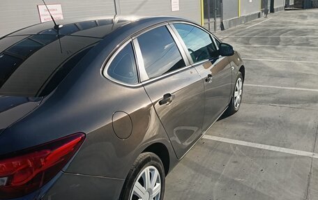 Opel Astra J, 2013 год, 770 000 рублей, 5 фотография