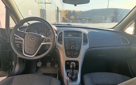 Opel Astra J, 2013 год, 770 000 рублей, 9 фотография