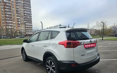 Toyota RAV4, 2015 год, 2 115 000 рублей, 10 фотография