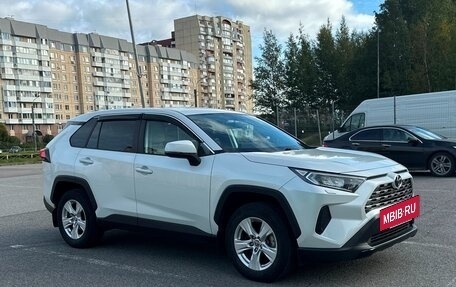 Toyota RAV4, 2020 год, 3 090 000 рублей, 3 фотография