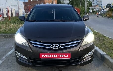 Hyundai Solaris II рестайлинг, 2016 год, 1 190 000 рублей, 2 фотография