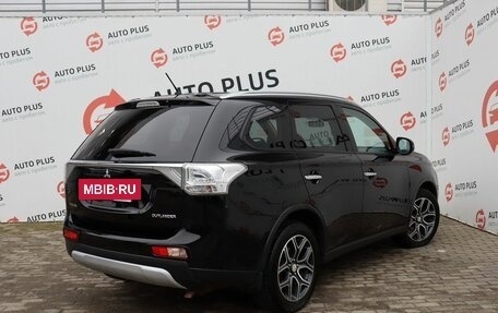 Mitsubishi Outlander III рестайлинг 3, 2014 год, 1 760 000 рублей, 4 фотография