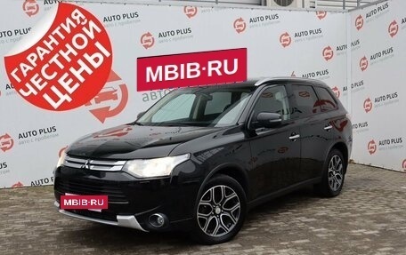 Mitsubishi Outlander III рестайлинг 3, 2014 год, 1 760 000 рублей, 2 фотография