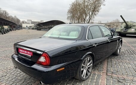 Jaguar XJ III (X350), 2008 год, 2 890 000 рублей, 2 фотография