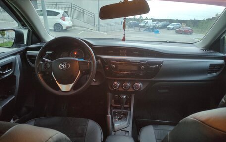 Toyota Corolla, 2013 год, 1 550 000 рублей, 6 фотография