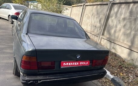 BMW 5 серия, 1990 год, 290 000 рублей, 1 фотография