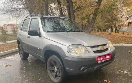 Chevrolet Niva I рестайлинг, 2017 год, 643 000 рублей, 1 фотография