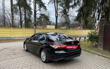 Toyota Camry, 2021 год, 3 400 000 рублей, 5 фотография