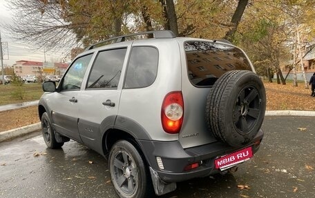 Chevrolet Niva I рестайлинг, 2017 год, 643 000 рублей, 7 фотография