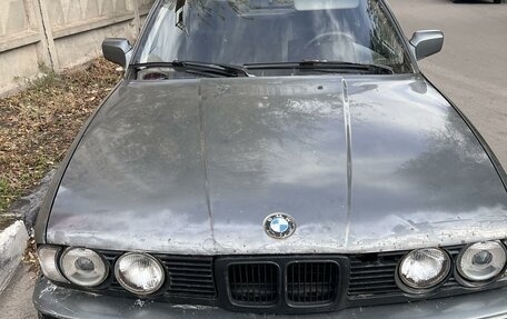 BMW 5 серия, 1990 год, 290 000 рублей, 6 фотография