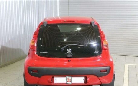 Peugeot 107 I рестайлинг, 2010 год, 565 000 рублей, 6 фотография