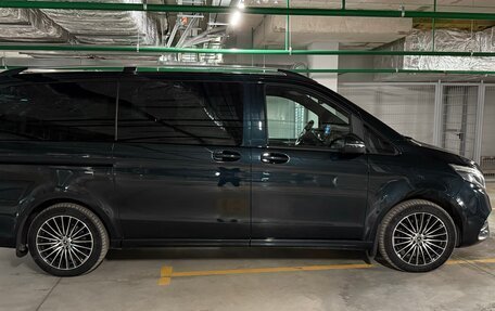 Mercedes-Benz V-Класс, 2017 год, 4 550 000 рублей, 4 фотография