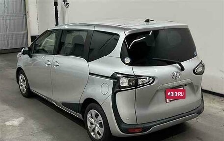 Toyota Sienta II, 2019 год, 1 690 000 рублей, 3 фотография