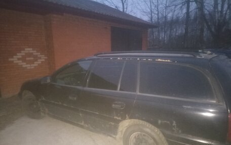 Opel Omega B, 2000 год, 240 000 рублей, 2 фотография