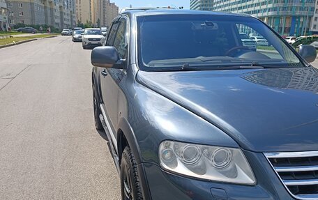 Volkswagen Touareg III, 2003 год, 980 000 рублей, 4 фотография