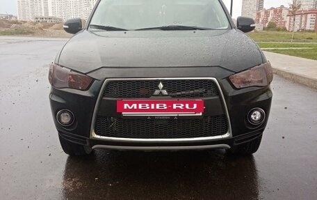 Mitsubishi Outlander III рестайлинг 3, 2010 год, 1 550 000 рублей, 3 фотография