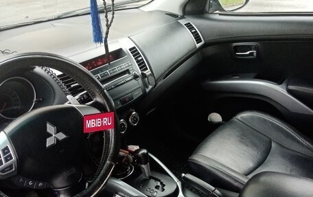 Mitsubishi Outlander III рестайлинг 3, 2010 год, 1 550 000 рублей, 16 фотография