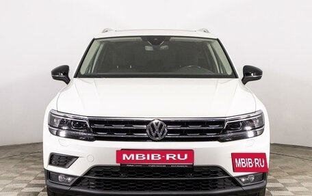 Volkswagen Tiguan II, 2019 год, 2 679 000 рублей, 2 фотография