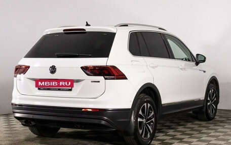 Volkswagen Tiguan II, 2019 год, 2 679 000 рублей, 5 фотография