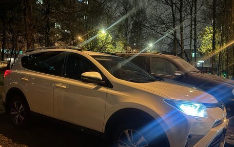 Toyota RAV4, 2017 год, 2 900 000 рублей, 14 фотография