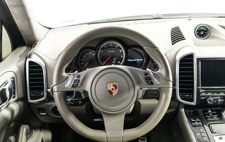 Porsche Cayenne III, 2010 год, 2 349 000 рублей, 25 фотография