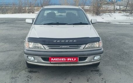 Toyota Carina, 1996 год, 400 000 рублей, 2 фотография