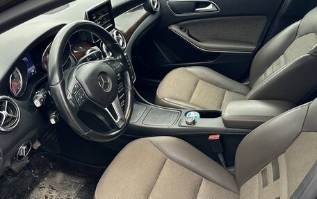 Mercedes-Benz GLA, 2015 год, 2 100 000 рублей, 14 фотография