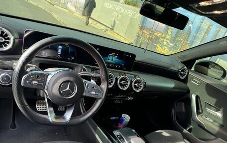 Mercedes-Benz CLA, 2019 год, 3 200 000 рублей, 4 фотография