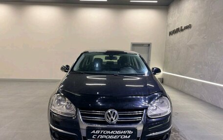 Volkswagen Jetta VI, 2010 год, 699 000 рублей, 2 фотография