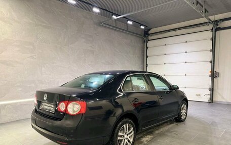 Volkswagen Jetta VI, 2010 год, 699 000 рублей, 4 фотография