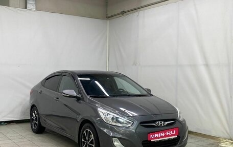 Hyundai Solaris II рестайлинг, 2014 год, 950 000 рублей, 3 фотография