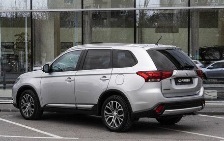 Mitsubishi Outlander III рестайлинг 3, 2016 год, 2 149 000 рублей, 2 фотография