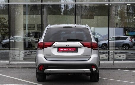 Mitsubishi Outlander III рестайлинг 3, 2016 год, 2 149 000 рублей, 4 фотография