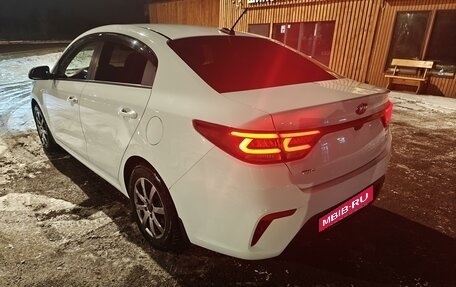 KIA Rio IV, 2019 год, 1 380 000 рублей, 6 фотография