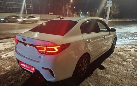 KIA Rio IV, 2019 год, 1 380 000 рублей, 4 фотография