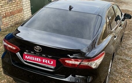 Toyota Camry, 2018 год, 3 100 000 рублей, 14 фотография