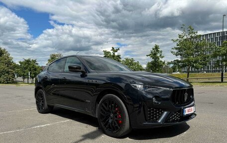 Maserati Levante I, 2021 год, 6 820 000 рублей, 2 фотография