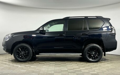 Toyota Land Cruiser Prado 150 рестайлинг 2, 2021 год, 7 299 000 рублей, 3 фотография