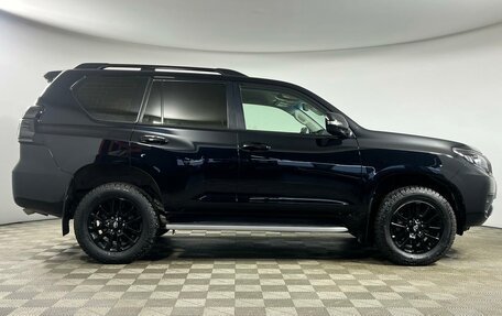 Toyota Land Cruiser Prado 150 рестайлинг 2, 2021 год, 7 299 000 рублей, 4 фотография