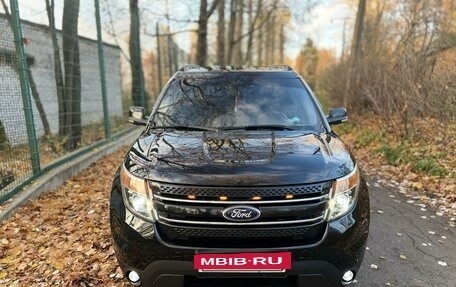 Ford Explorer VI, 2013 год, 2 599 000 рублей, 2 фотография