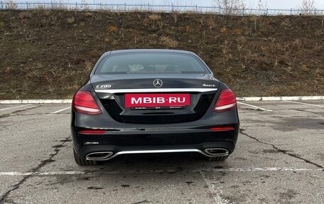 Mercedes-Benz E-Класс, 2018 год, 3 800 000 рублей, 6 фотография