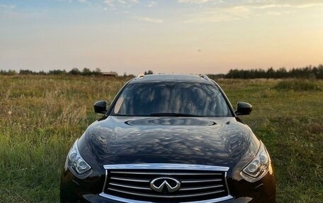 Infiniti FX II, 2012 год, 1 670 000 рублей, 2 фотография