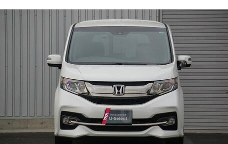 Honda Stepwgn IV, 2016 год, 1 690 000 рублей, 2 фотография