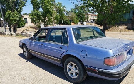 Pontiac Bonneville VIII, 1990 год, 255 000 рублей, 4 фотография