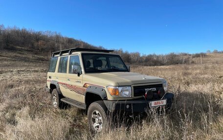 Toyota Land Cruiser 70, 2022 год, 8 000 000 рублей, 5 фотография