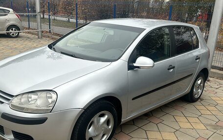 Volkswagen Golf V, 2006 год, 580 000 рублей, 1 фотография