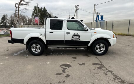 Nissan NP300, 2011 год, 2 200 000 рублей, 2 фотография